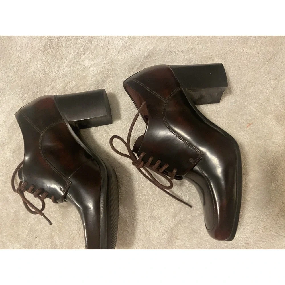 Clarks Tarah Victoria Burgundy Black Heels sz 6 Women's‎